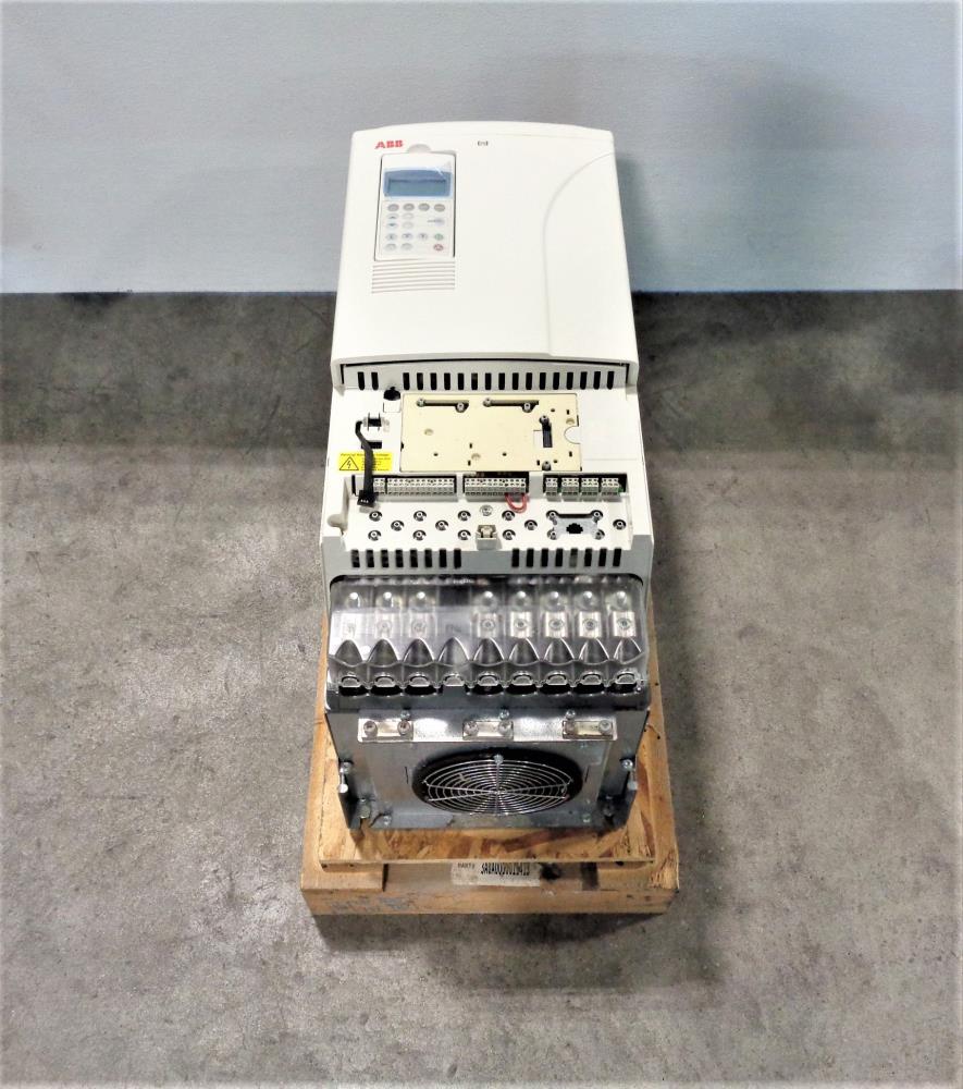 ABB 3-Phase Drive #ACS800-U1-0100-5+P901 